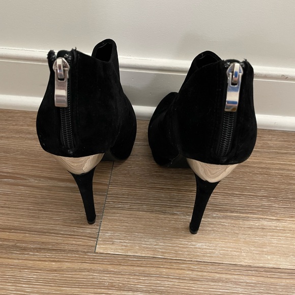 Black Bootie Heels - Picture 5 of 9